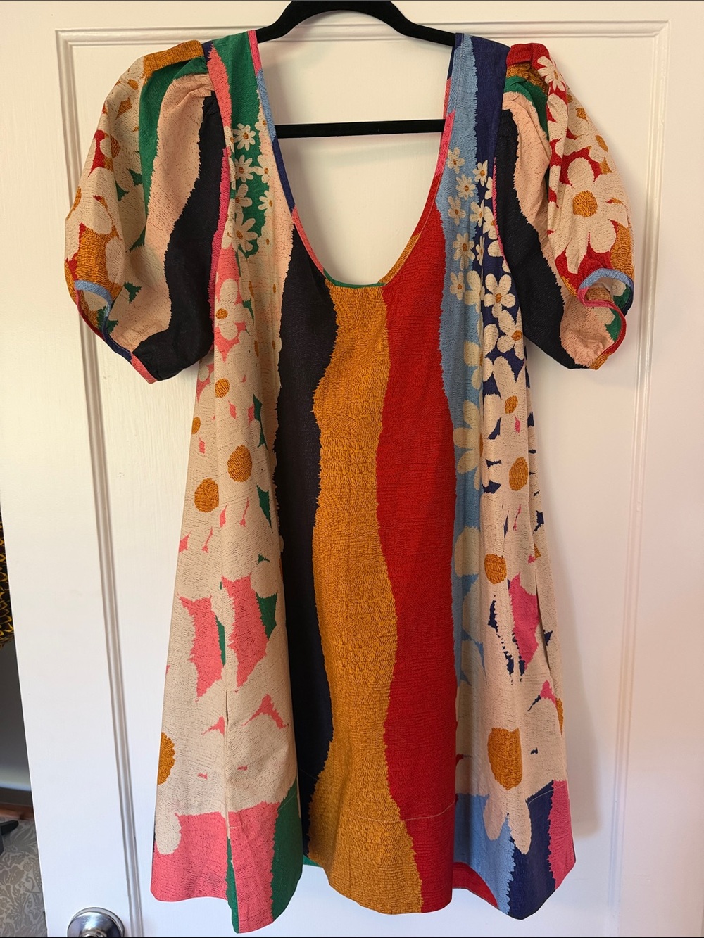 Farm Rio Super Fun Daisy mini Dress - Large NWT - Picture 3 of 3